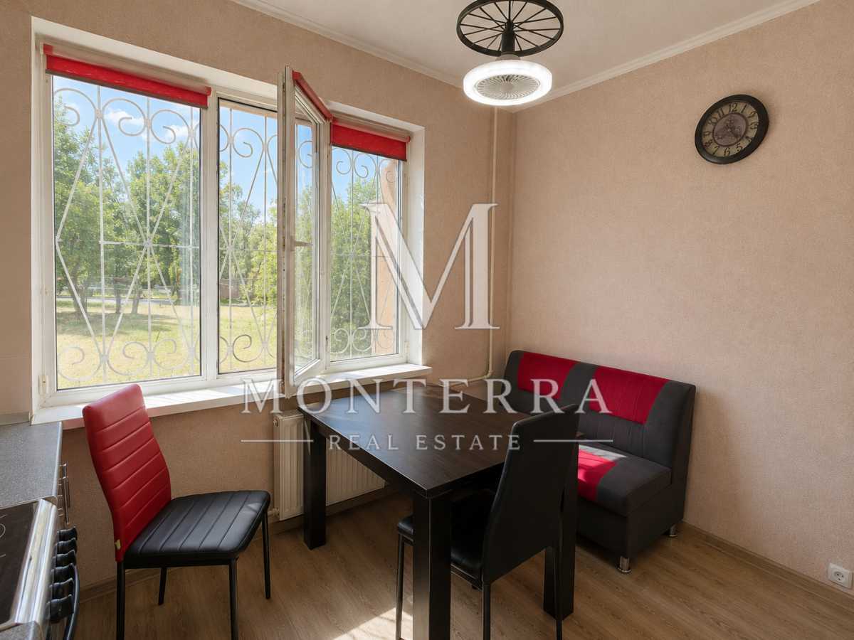 Продажа 2-комнатной квартиры 56 м², Владимира Маяковского просп., 3Б