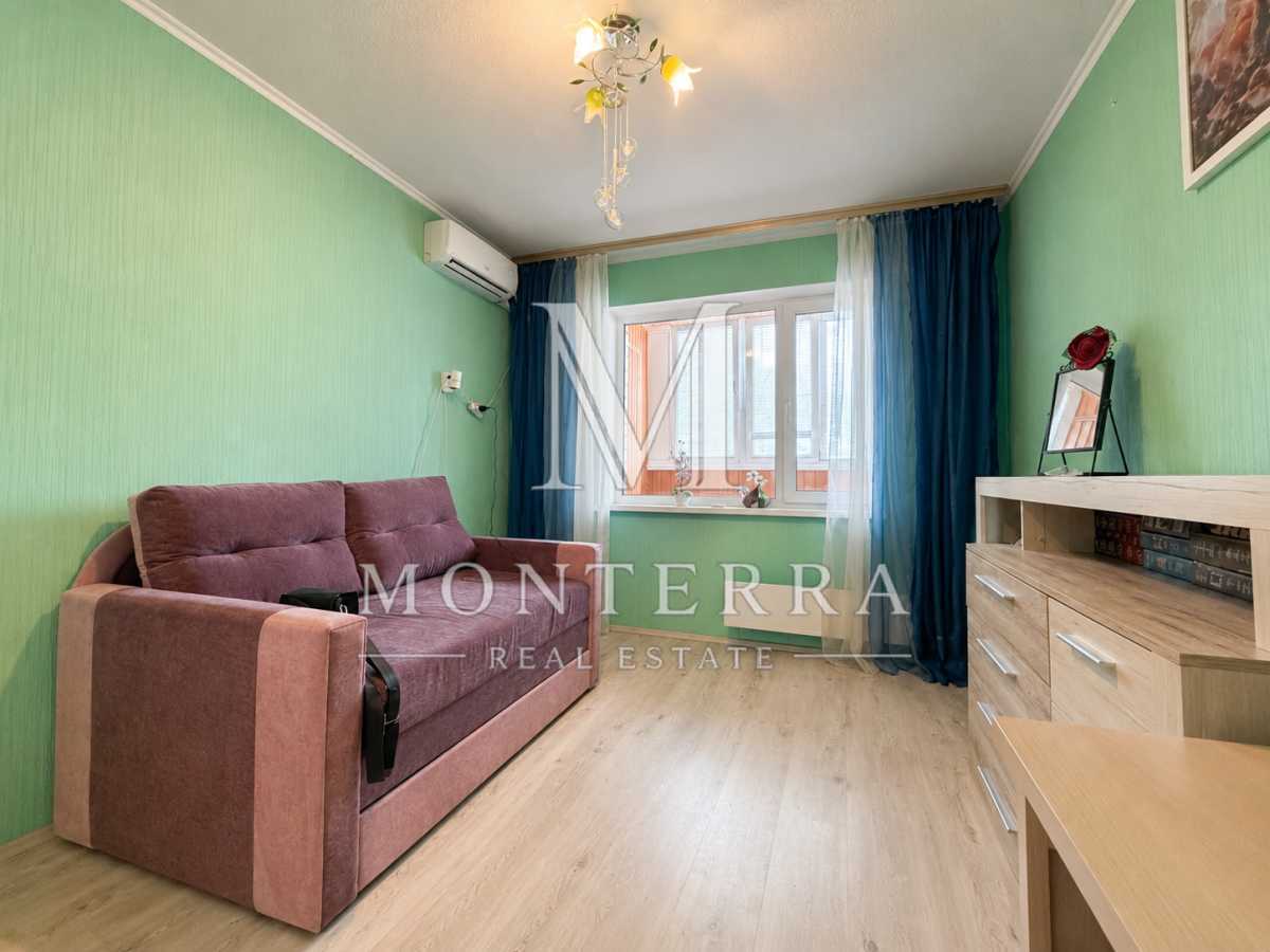 Продажа 2-комнатной квартиры 56 м², Владимира Маяковского просп., 3Б