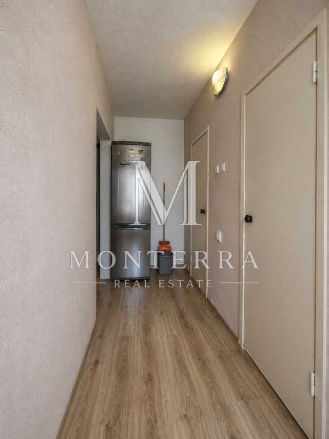 Продажа 2-комнатной квартиры 56 м², Владимира Маяковского просп., 3Б