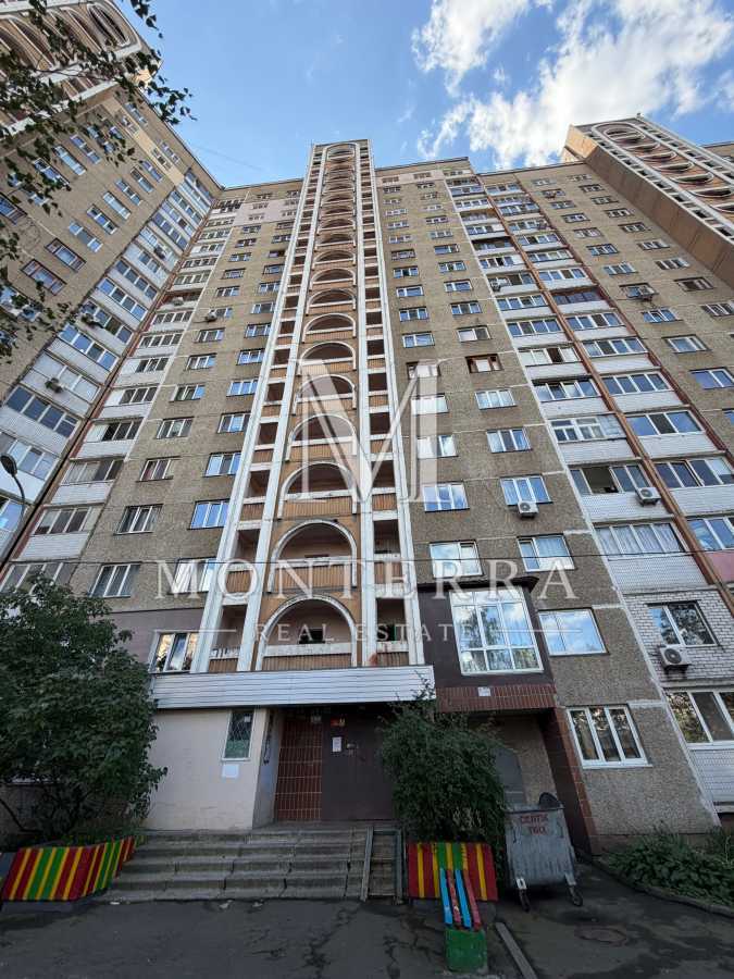 Продажа 2-комнатной квартиры 56 м², Владимира Маяковского просп., 3Б