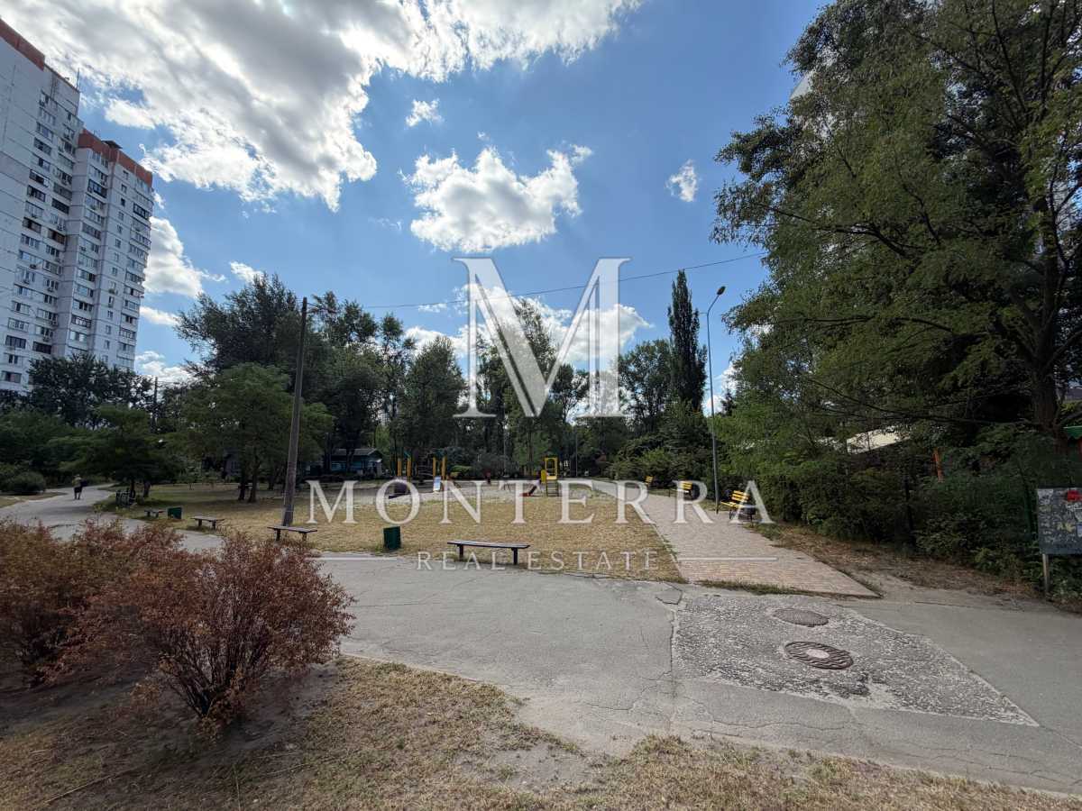 Продажа 2-комнатной квартиры 56 м², Владимира Маяковского просп., 3Б