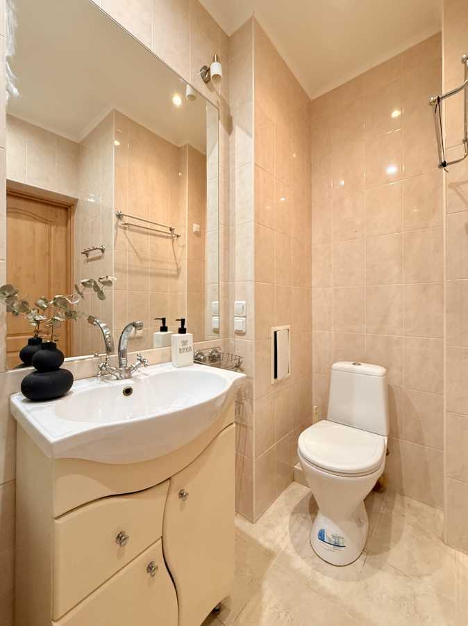 Продажа 1-комнатной квартиры 40 м², Феодосийский пер., 14