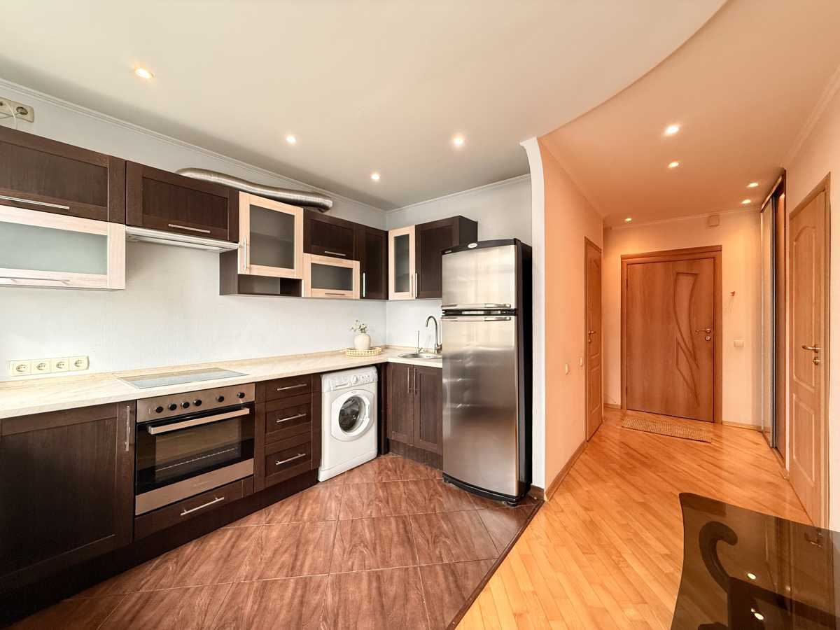 Продажа 1-комнатной квартиры 40 м², Феодосийский пер., 14