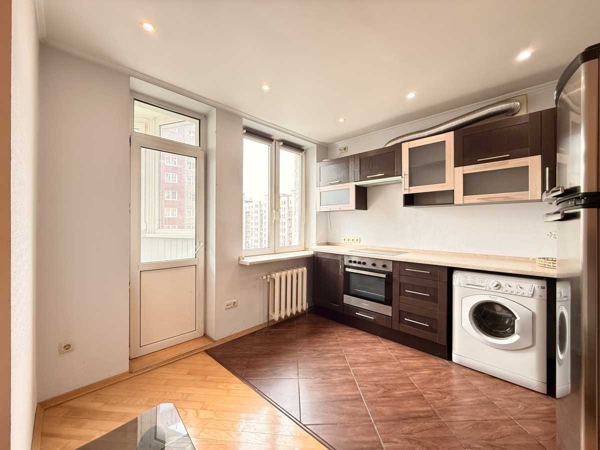 Продажа 1-комнатной квартиры 40 м², Феодосийский пер., 14