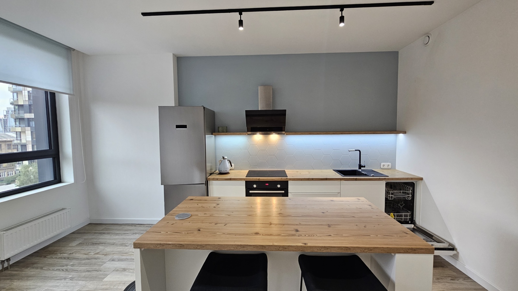 Аренда 2-комнатной квартиры 80 м², Деловая ул., 1/2