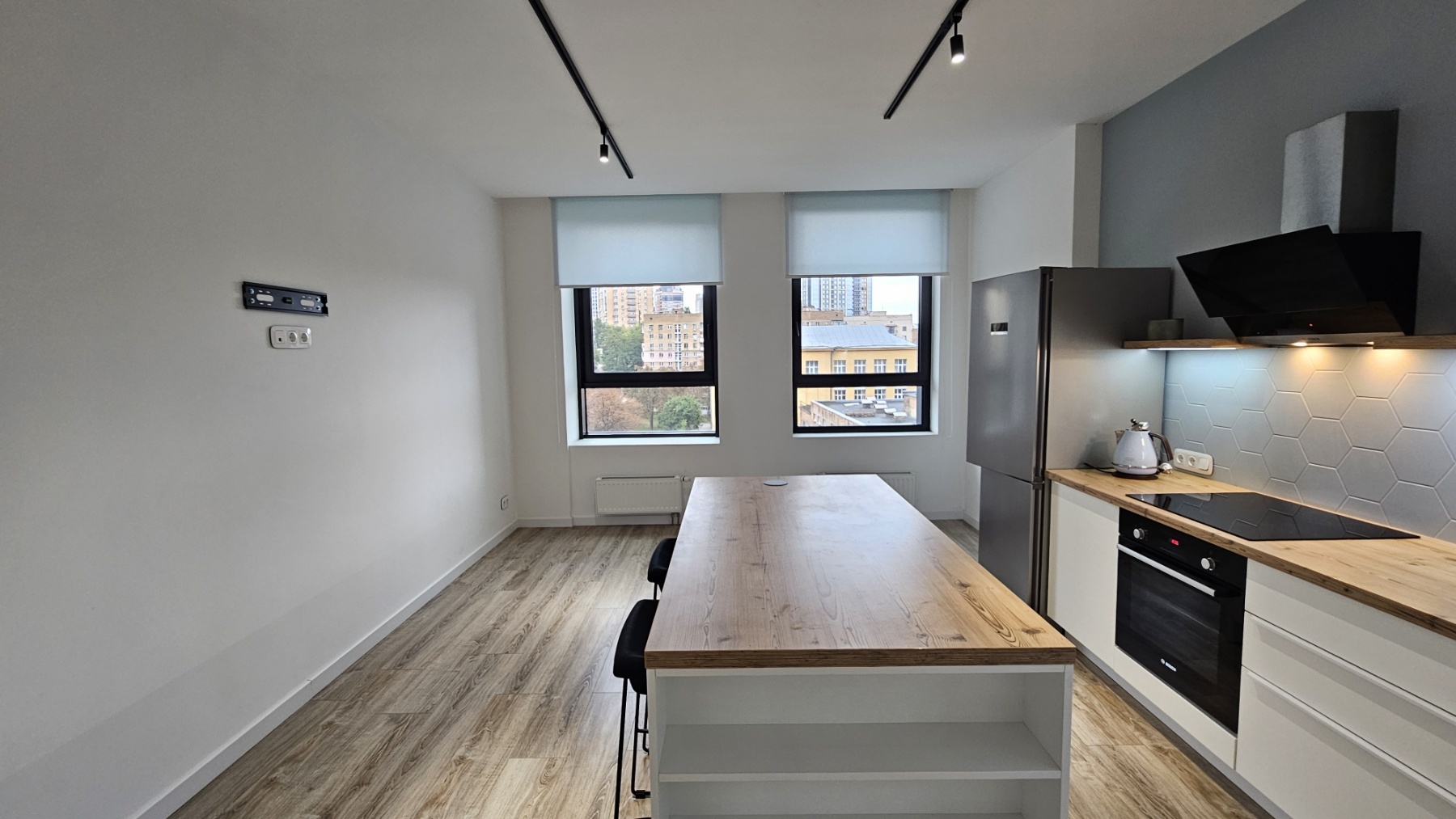 Аренда 2-комнатной квартиры 80 м², Деловая ул., 1/2