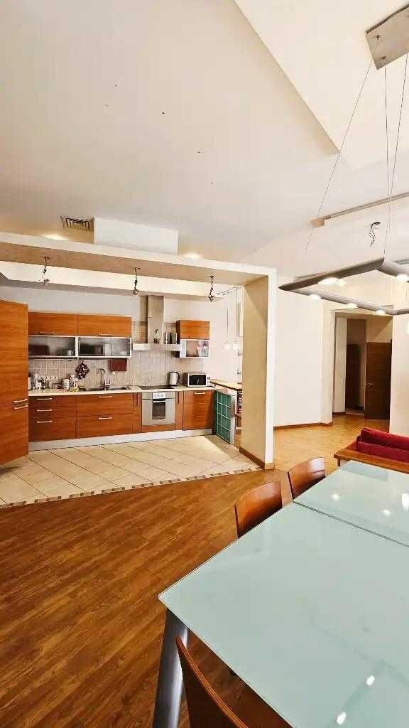 Аренда 5-комнатной квартиры 150 м², Староказацкая ул.