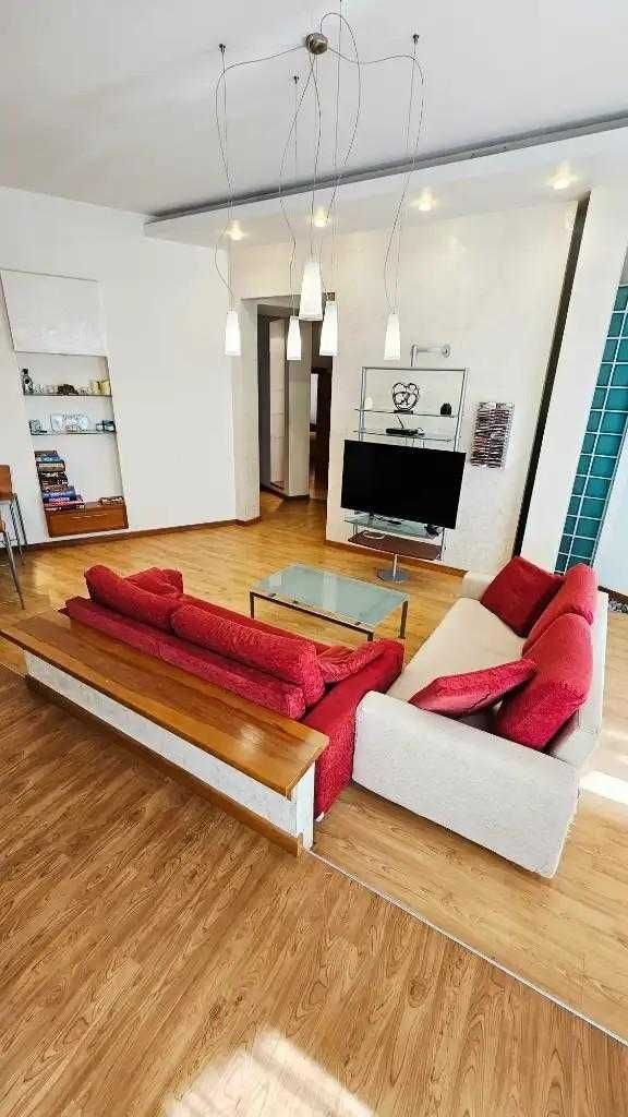 Аренда 5-комнатной квартиры 150 м², Староказацкая ул.