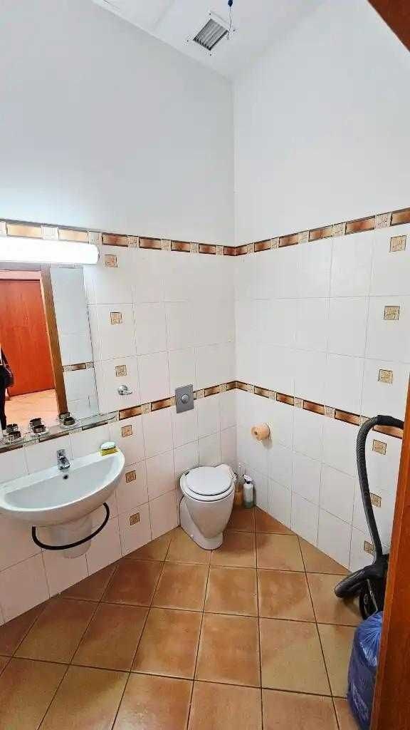 Аренда 5-комнатной квартиры 150 м², Староказацкая ул.