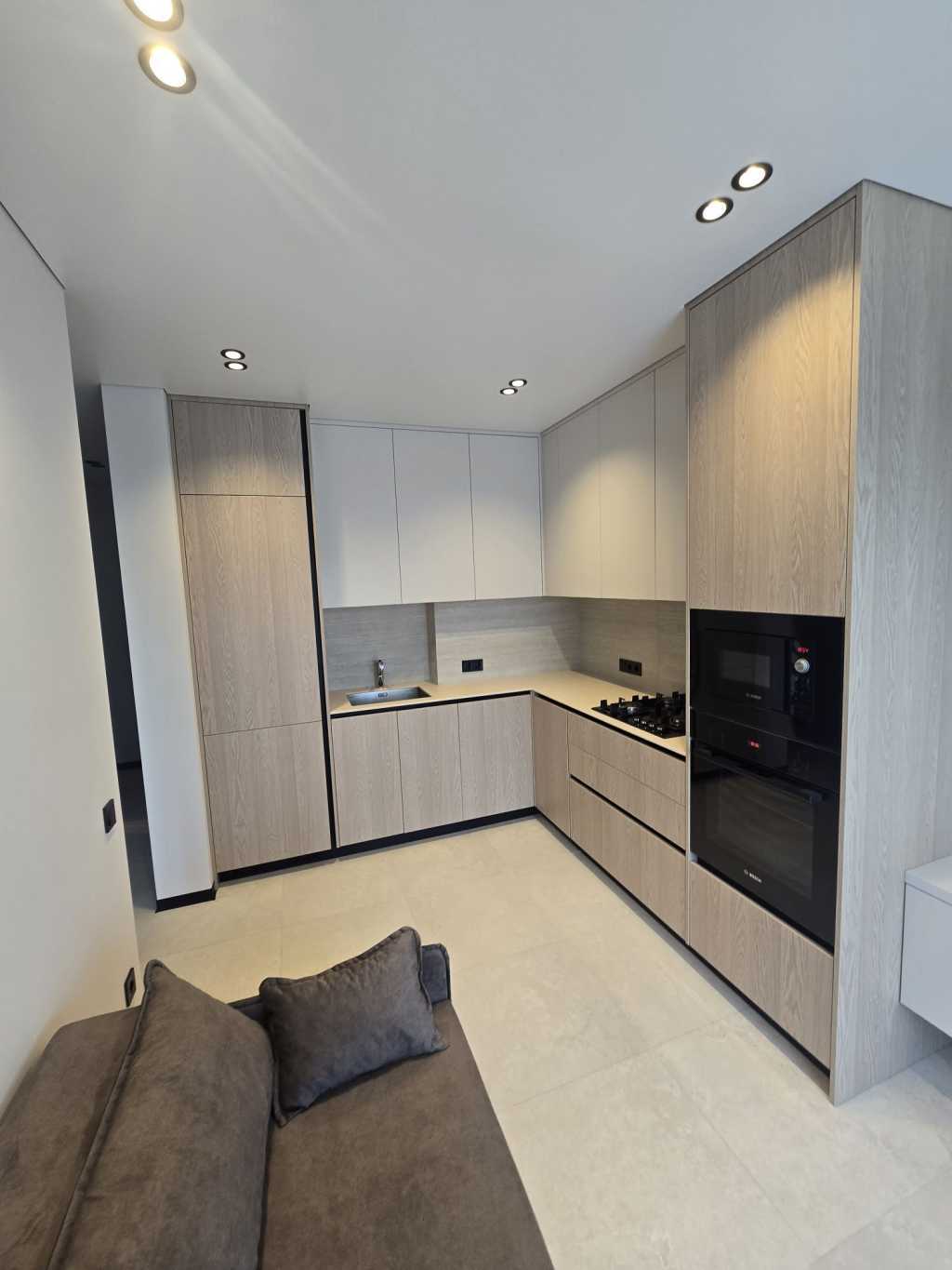 Продажа 1-комнатной квартиры 47 м², Метрологическая ул., 107