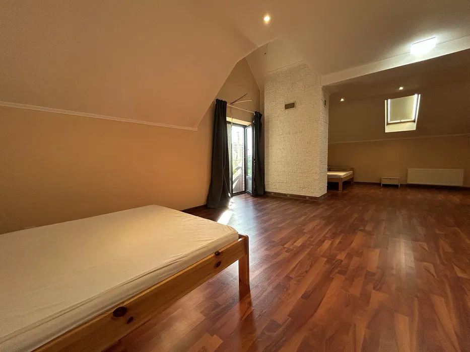 Оренда будинку 221 м²