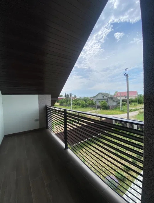Оренда будинку 225 м²