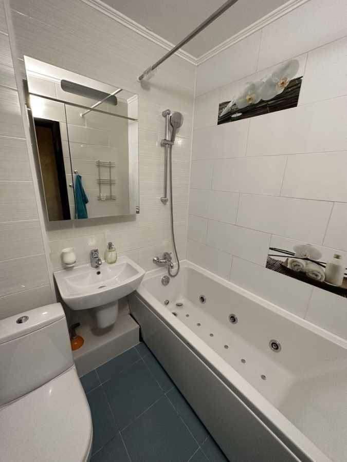 Продажа 1-комнатной квартиры 33 м², Политехническая ул., 5