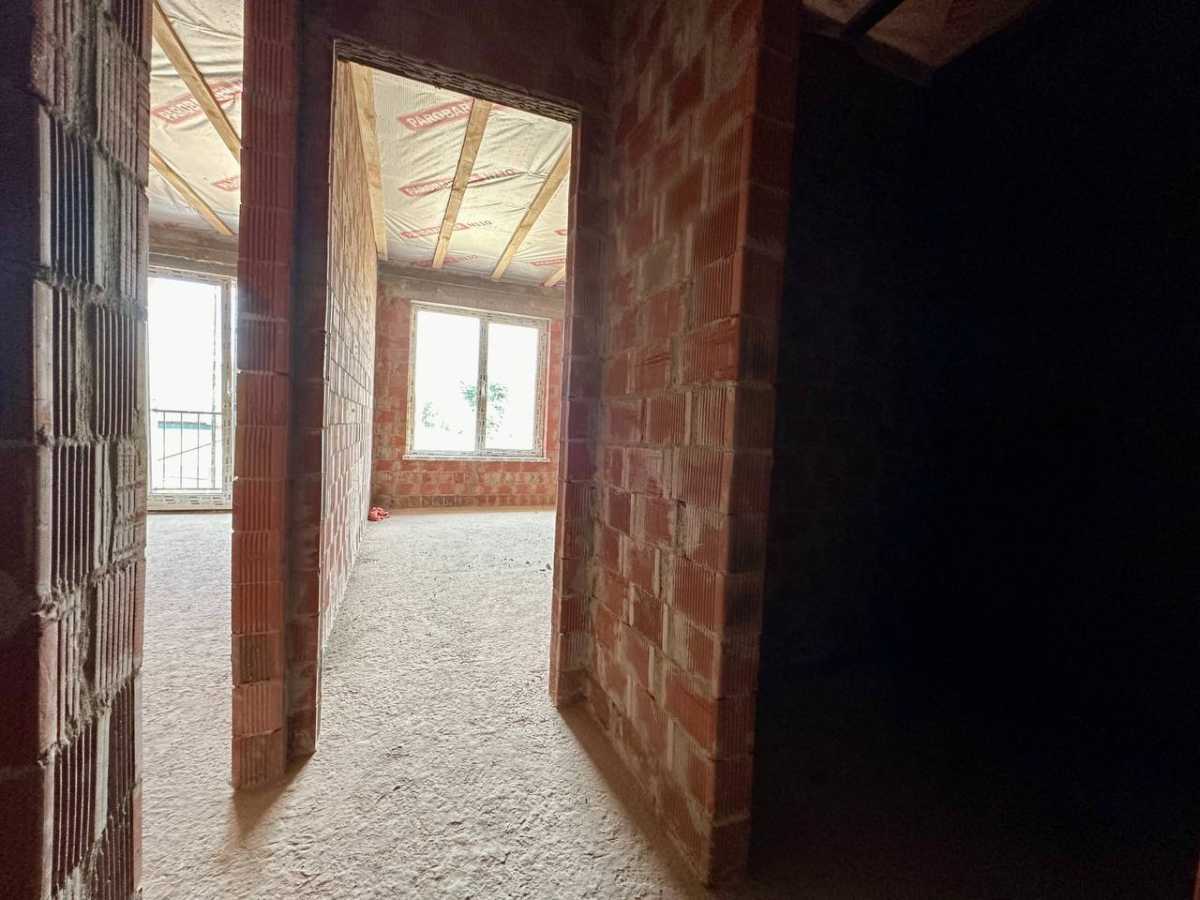 Продажа 3-комнатной квартиры 72 м², Святопетровского ул., 34
