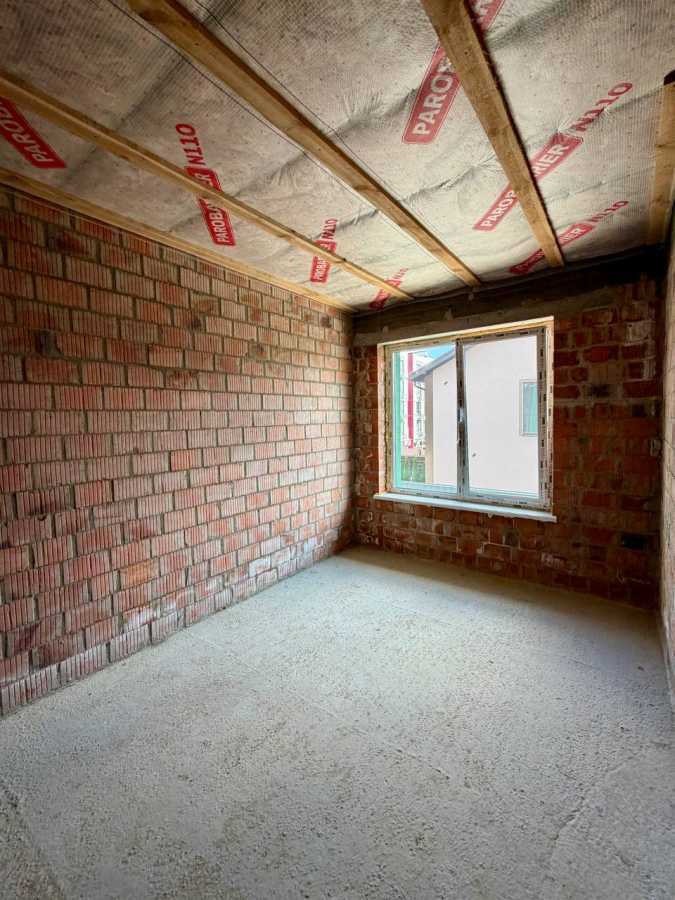 Продажа 3-комнатной квартиры 72 м², Святопетровского ул., 34