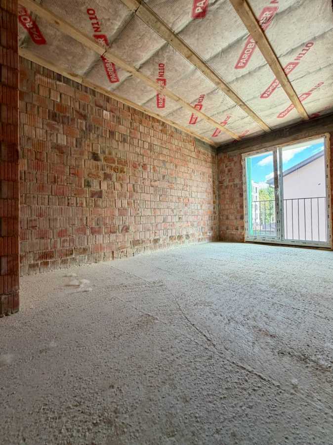 Продажа 3-комнатной квартиры 72 м², Святопетровского ул., 34