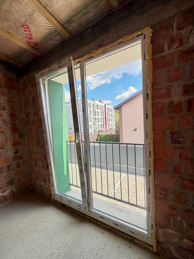 Продажа 3-комнатной квартиры 72 м², Святопетровского ул., 34