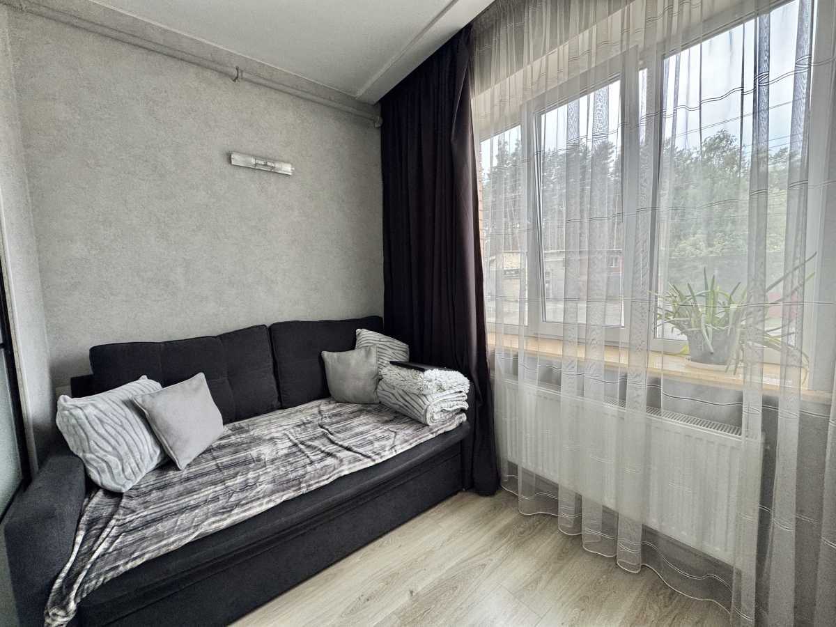 Продаж 1-кімнатної квартири 48.3 м², Гнатюка пров., 8