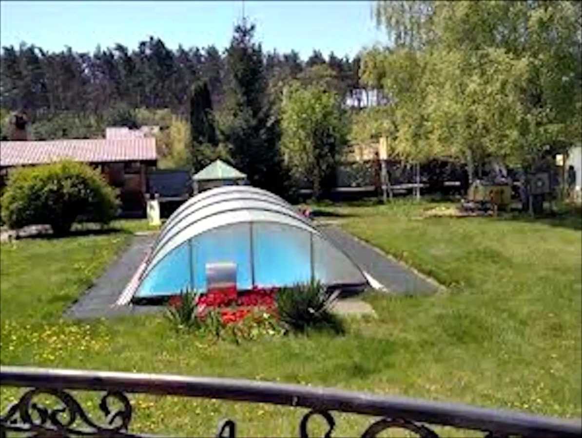 Оренда будинку 300 м², Квітнева