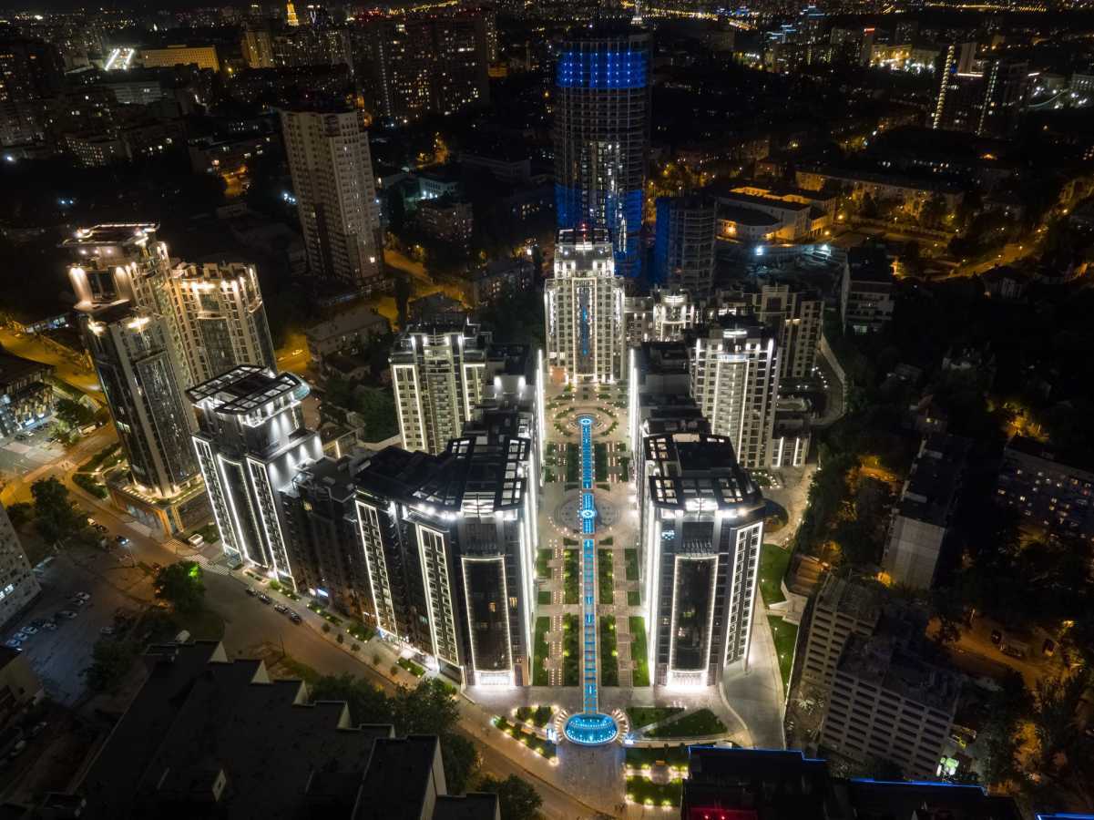 Продажа 4-комнатной квартиры 195 м², Саперное Поле ул., 3