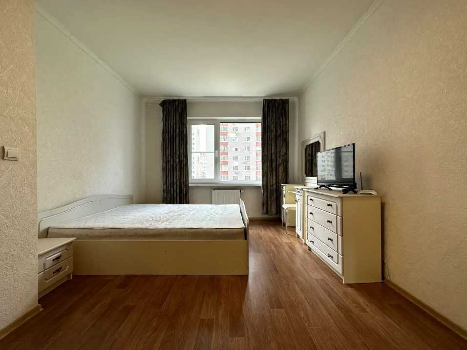 Оренда 1-кімнатної квартири 37 м², Бориса Гмирі вул., 16 (ЖБ Черемош)