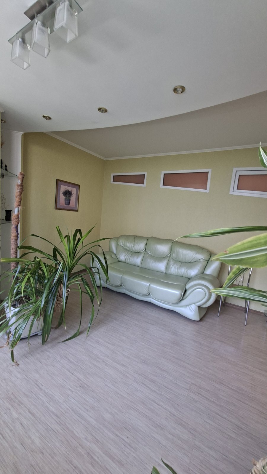 Продажа 2-комнатной квартиры 54 м², Тополевая ул., 18