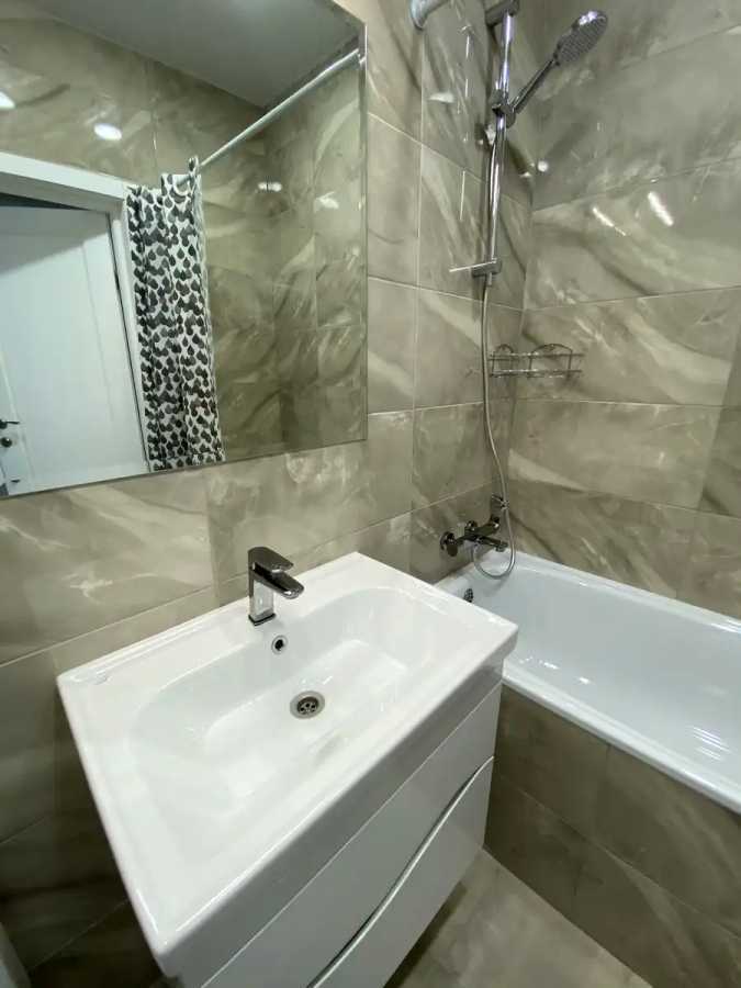 Аренда 1-комнатной квартиры 41 м², Николая Гулака ул., 4