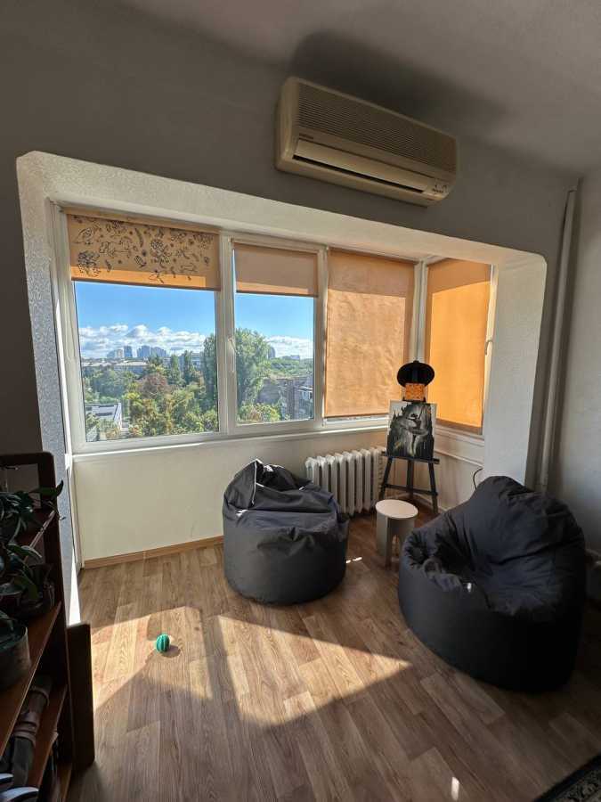 Продажа 3-комнатной квартиры 56 м², Марка Безручко ул., 23А