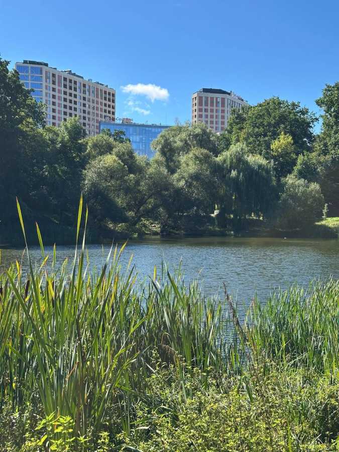 Продажа 3-комнатной квартиры 56 м², Марка Безручко ул., 23А