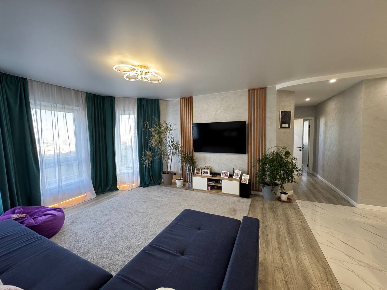 Продажа 3-комнатной квартиры 103 м², Клиническая ул., 23-25