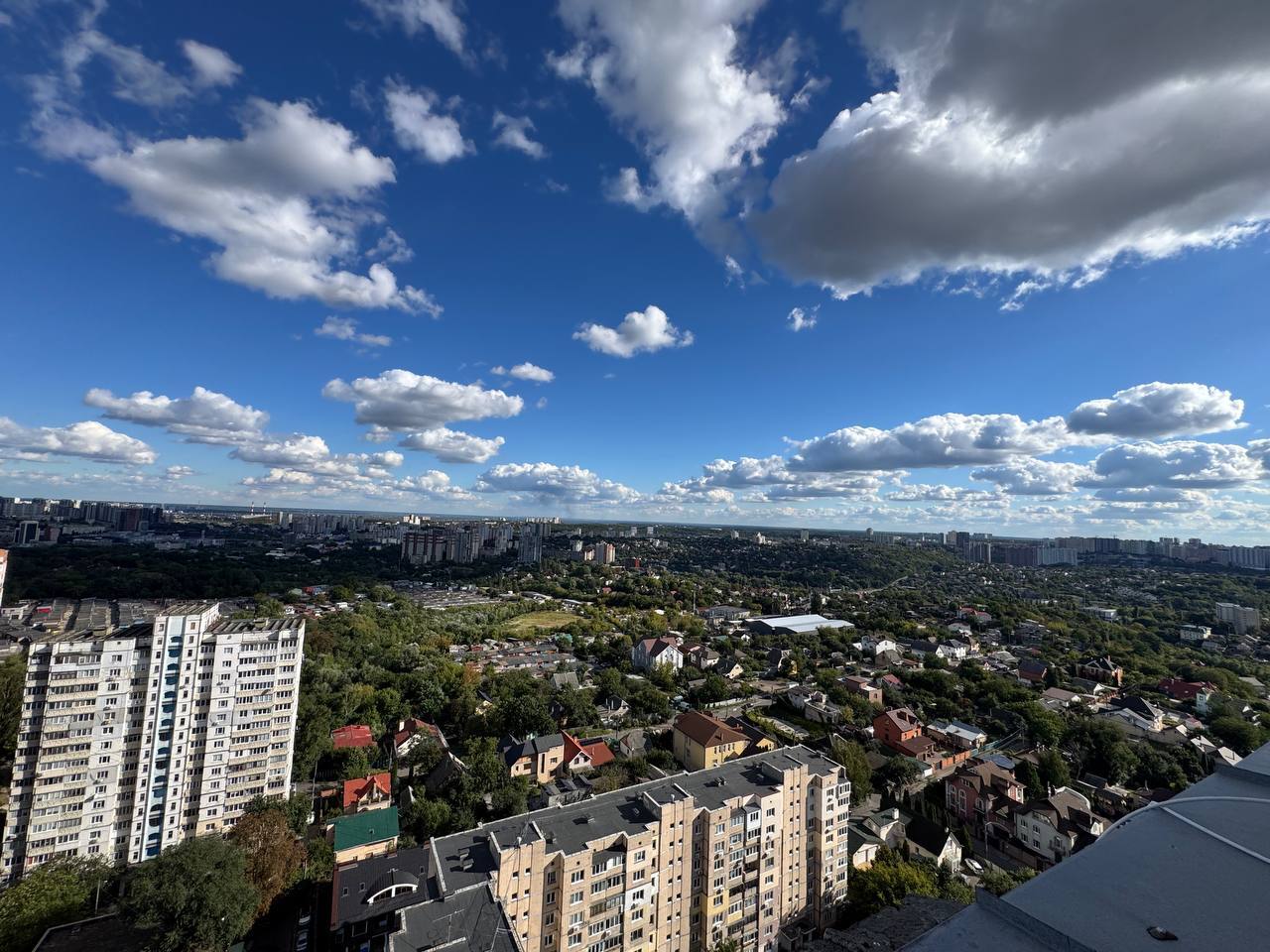 Продажа 3-комнатной квартиры 103 м², Клиническая ул., 23-25