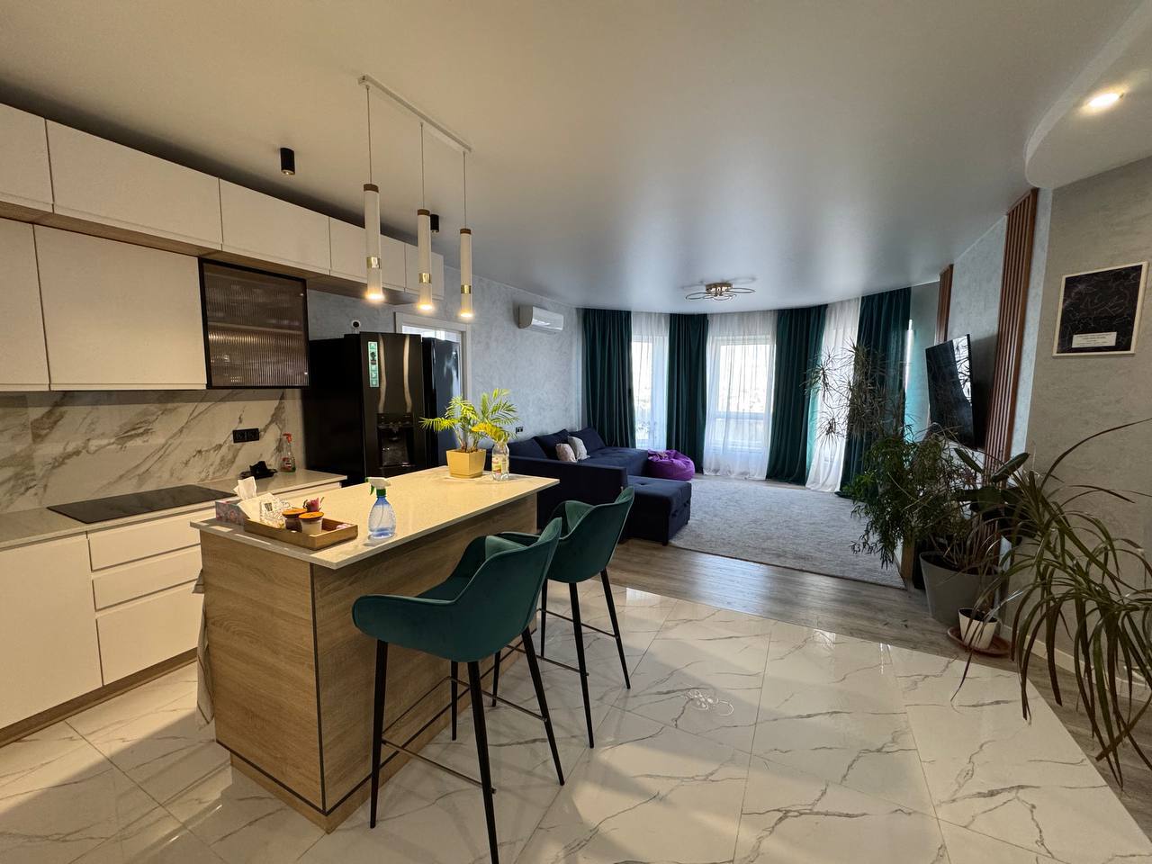Продажа 3-комнатной квартиры 103 м², Клиническая ул., 23-25