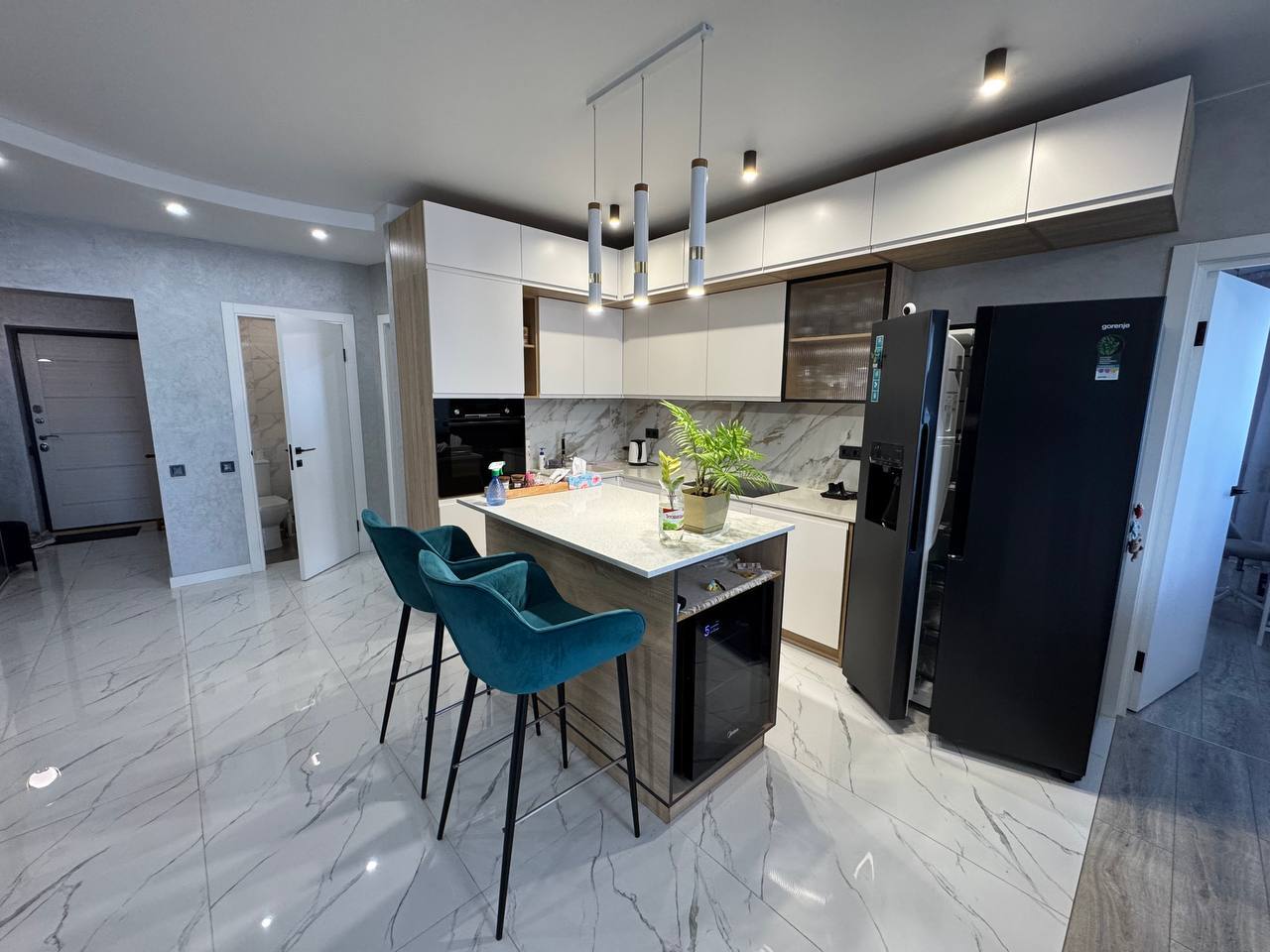 Продажа 3-комнатной квартиры 103 м², Клиническая ул., 23-25