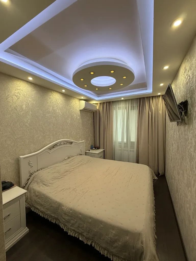 Продажа 4-комнатной квартиры 90 м², Богомаза ул.