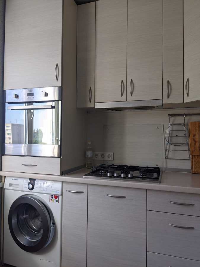 Продажа 3-комнатной квартиры 57 м², Николая Кибальчича ул., Руденка, 19