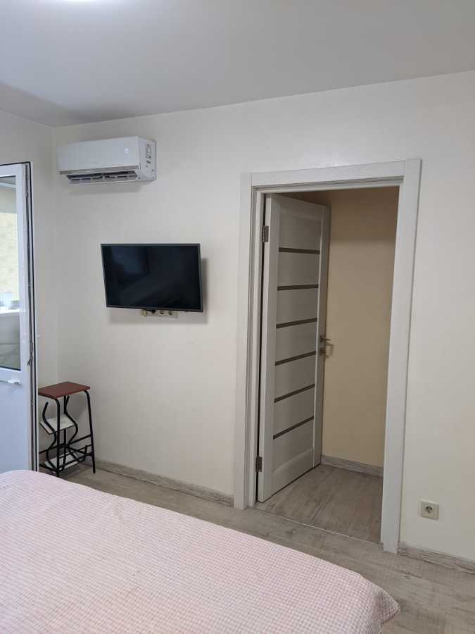 Продажа 3-комнатной квартиры 57 м², Николая Кибальчича ул., Руденка, 19