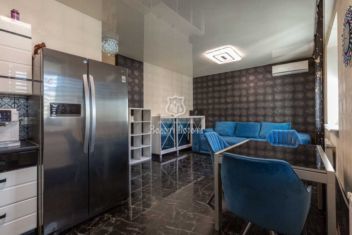 Продаж 2-кімнатної квартири 60.7 м², Боголюбова вул., 41