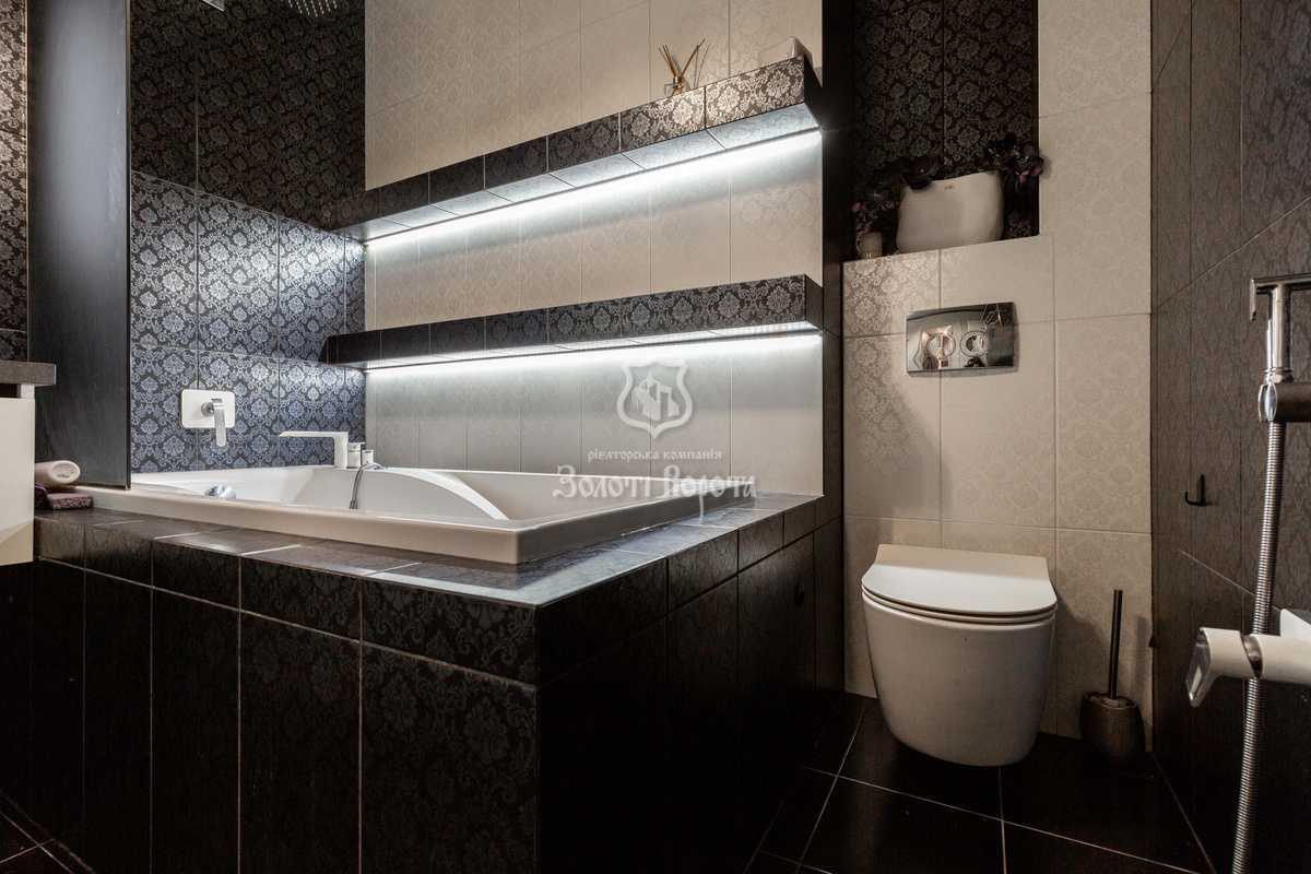 Продаж 2-кімнатної квартири 60.7 м², Боголюбова вул., 41