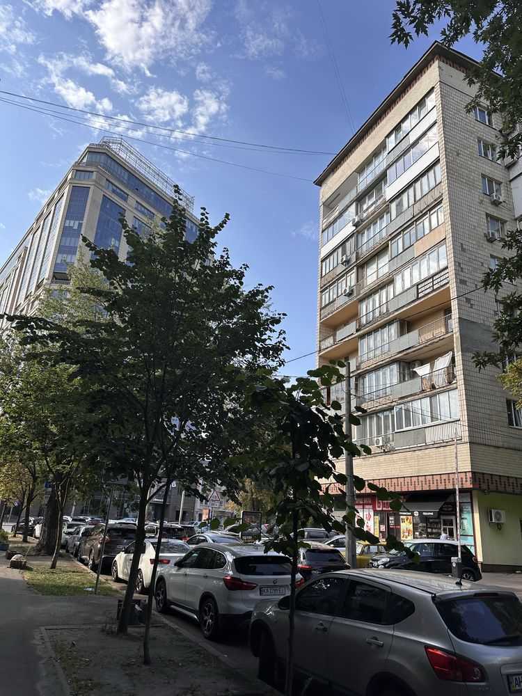 Продажа 3-комнатной квартиры 94 м², Михаила Донца ул., Омеляновича-Павленка, 19