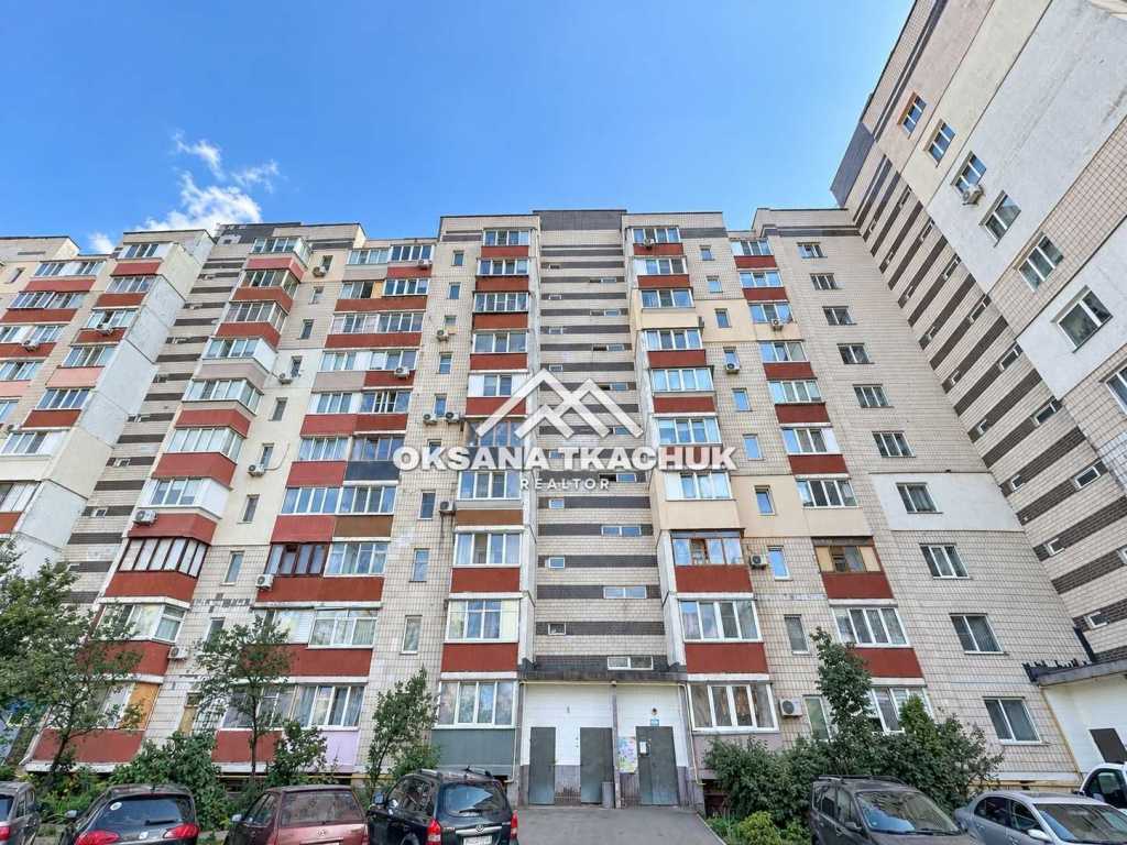 Аренда 3-комнатной квартиры 90 м², Сержа Лифаря ул., 16