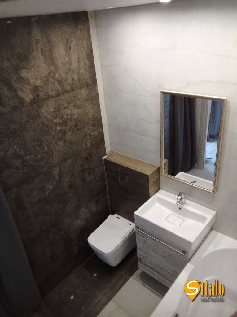 Продажа 2-комнатной квартиры 54 м², Вишняковская ул., 4