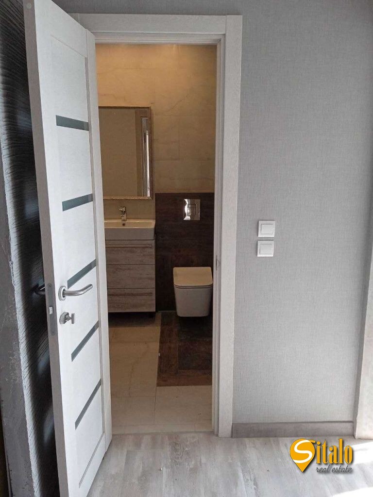 Продажа 2-комнатной квартиры 54 м², Вишняковская ул., 4