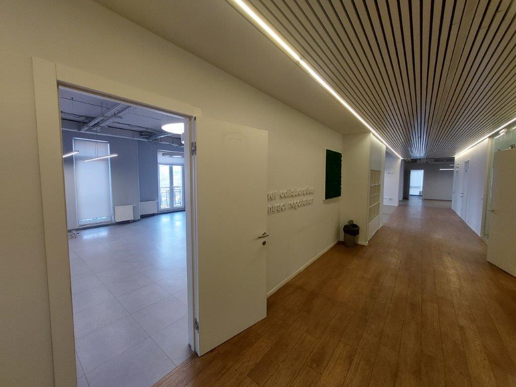 Оренда офісу 2500 м², Спаська вул.