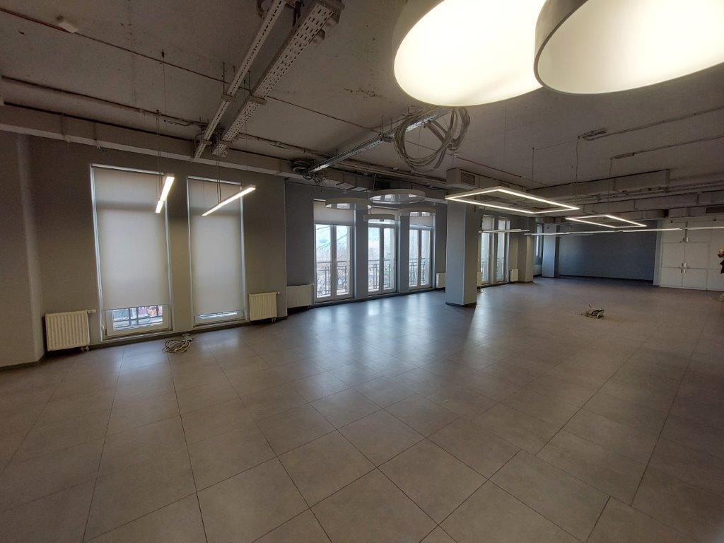 Оренда офісу 2500 м², Спаська вул.