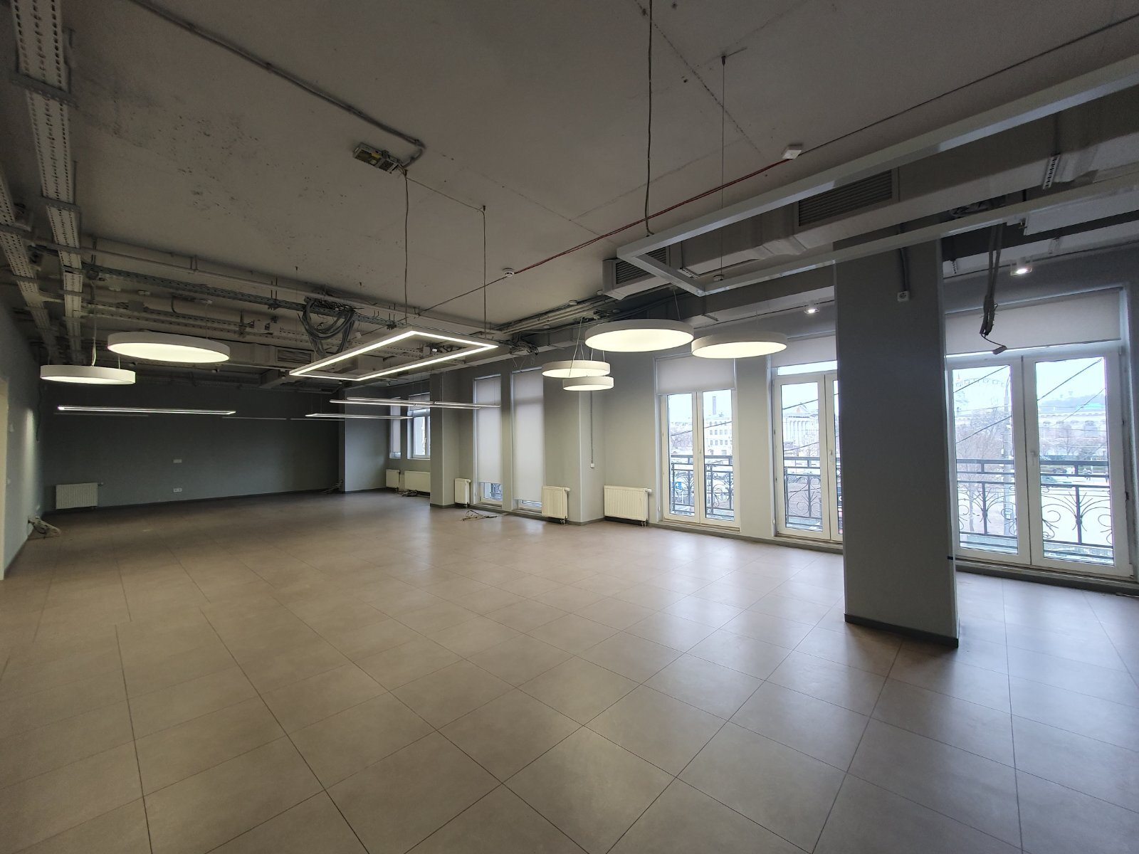 Оренда офісу 2500 м², Спаська вул.