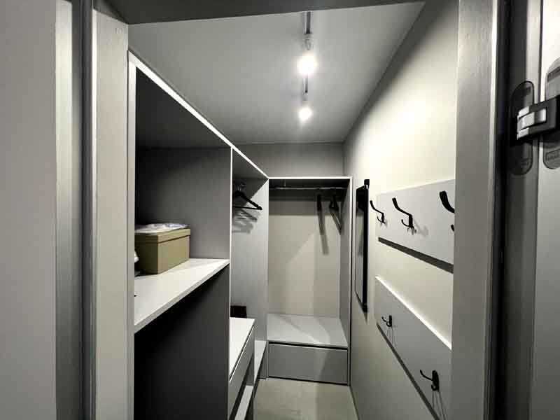 Продажа 1-комнатной квартиры 41 м², Флоренции ул.