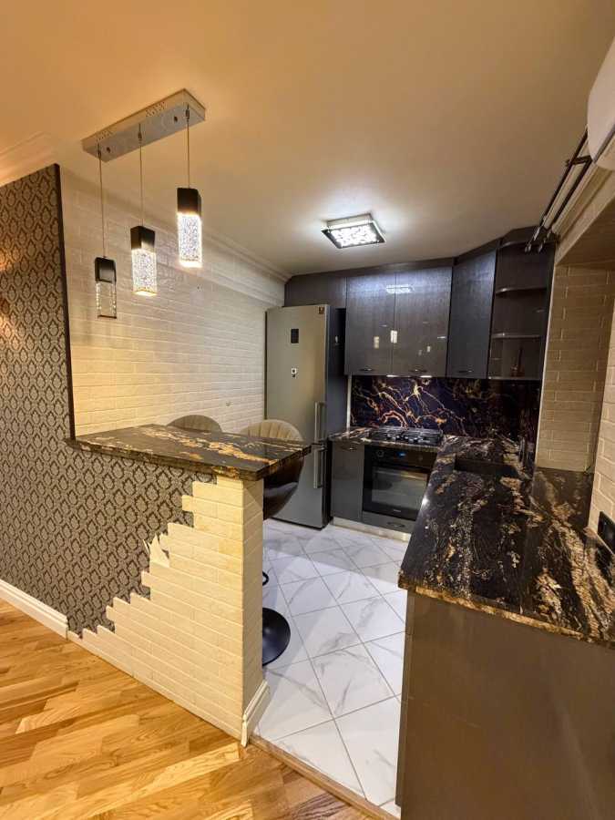 Продажа 1-комнатной квартиры 45 м², Деревлянская ул., 19Б