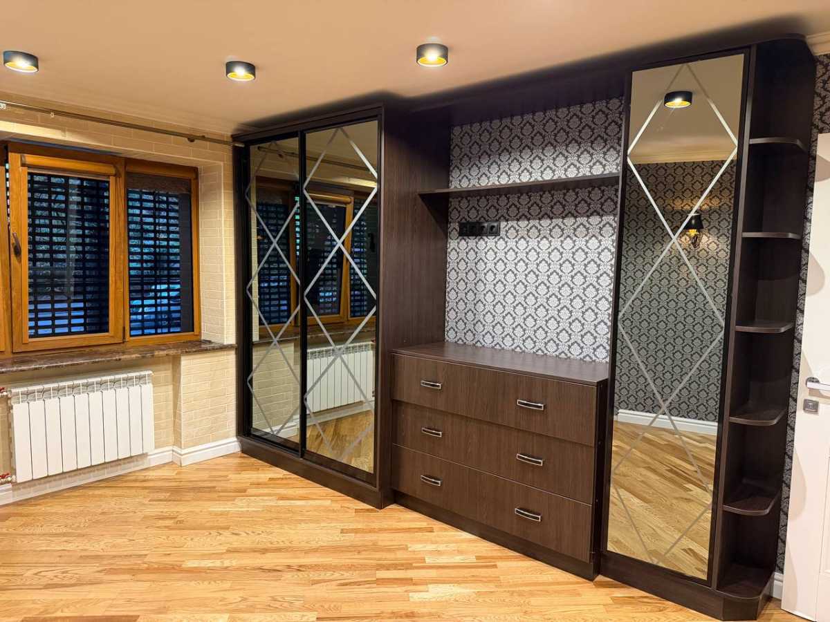 Продажа 1-комнатной квартиры 45 м², Деревлянская ул., 19Б