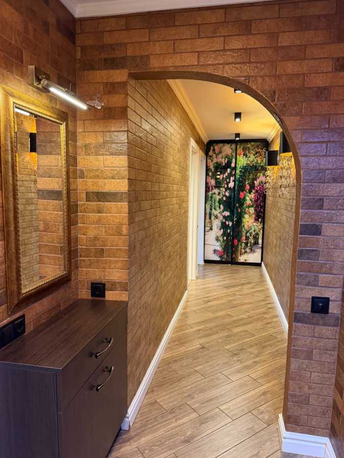 Продажа 1-комнатной квартиры 45 м², Деревлянская ул., 19Б