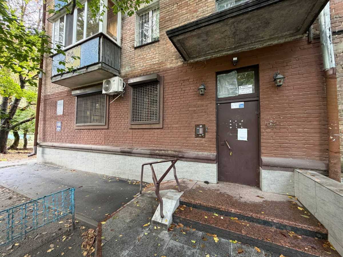 Продажа 1-комнатной квартиры 45 м², Деревлянская ул., 19Б
